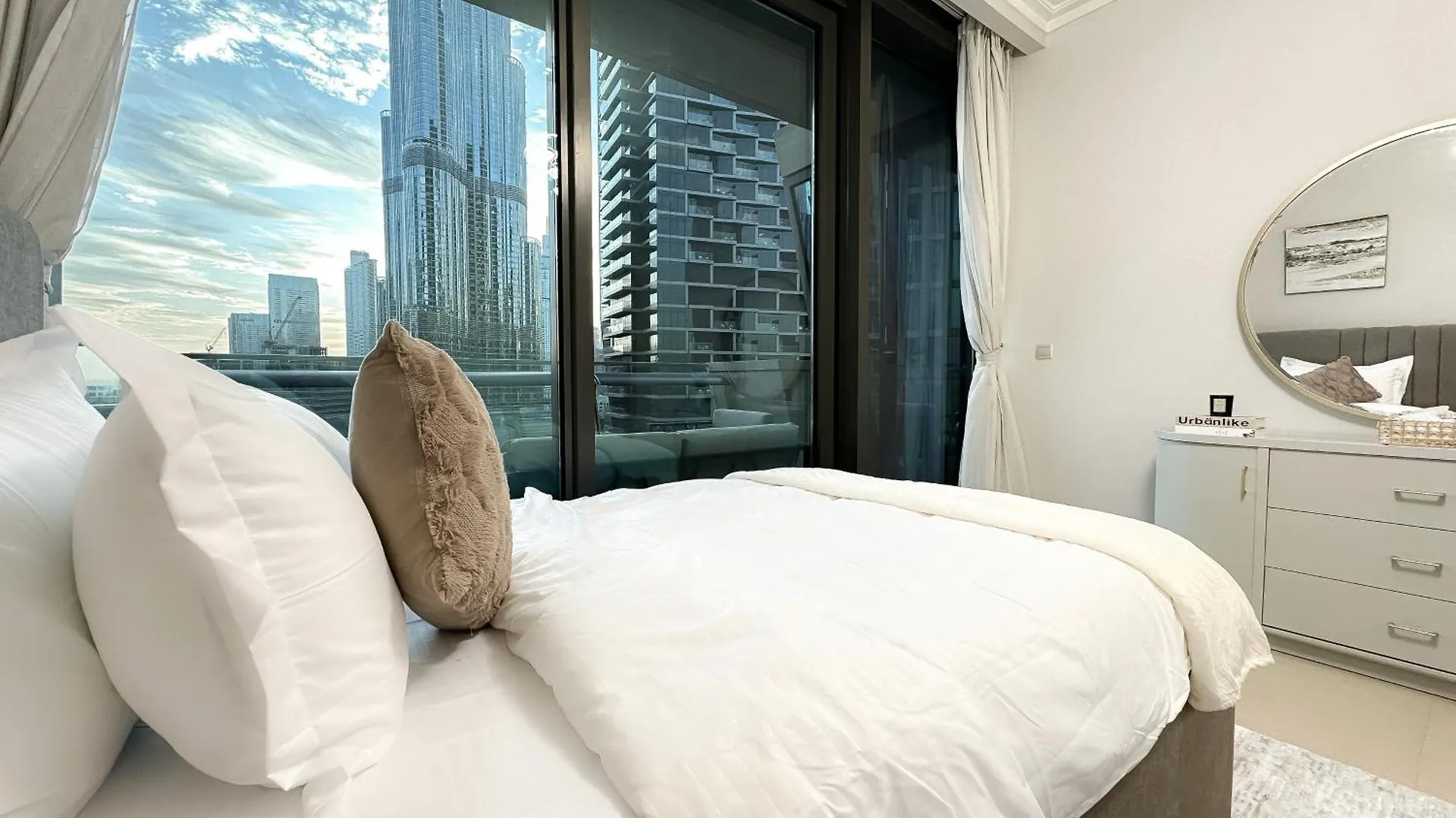 Urban Luxury 2Br With Spectacular Burj Khalifa View Apartment Dubai